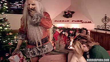 Bad Santa / Horror Porn 26